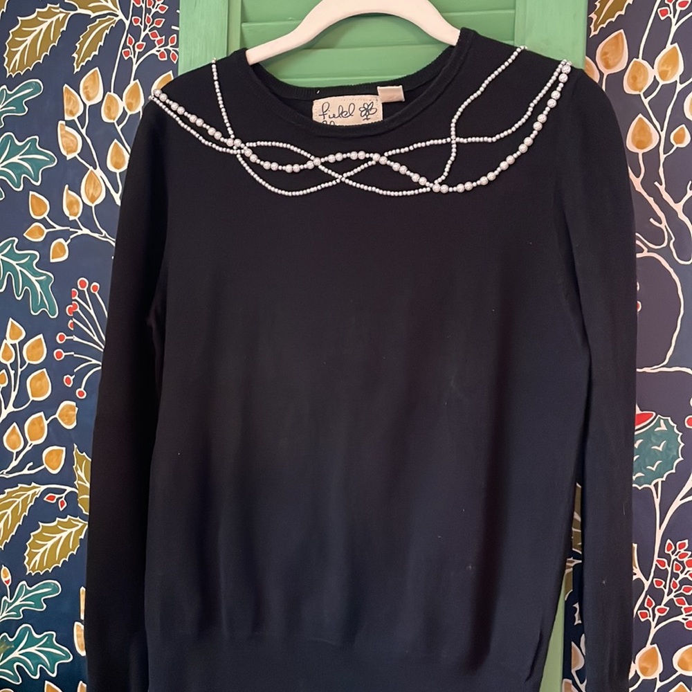 Field & Flower Pearl Black Sweater